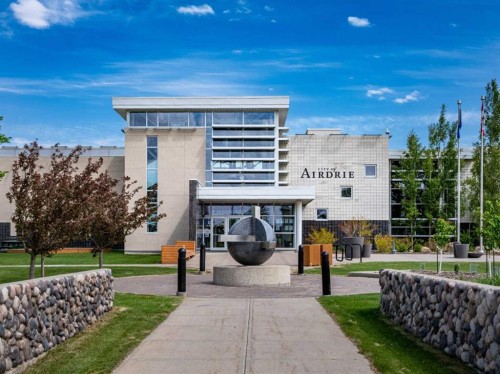 936 Windsong Drive Sw, Airdrie, AB - Outdoor