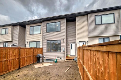 73 Homestead Boulevard Ne, Calgary, AB - Outdoor With Exterior
