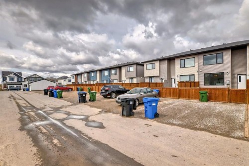 73 Homestead Boulevard Ne, Calgary, AB - Outdoor