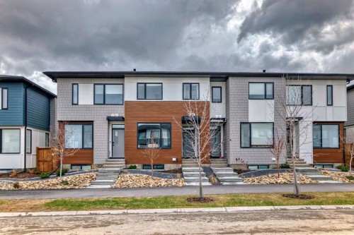 73 Homestead Boulevard Ne, Calgary, AB - Outdoor With Facade