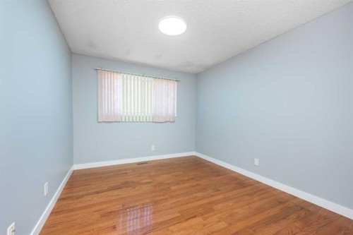 5071 Whitestone Way Ne, Calgary, AB - Indoor Photo Showing Other Room