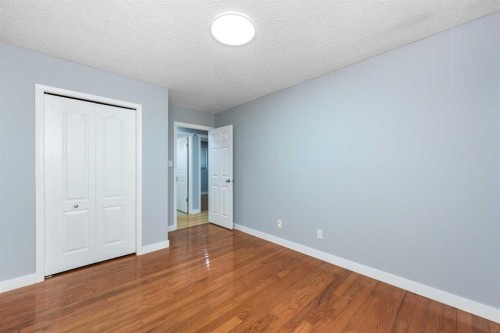 5071 Whitestone Way Ne, Calgary, AB - Indoor Photo Showing Other Room