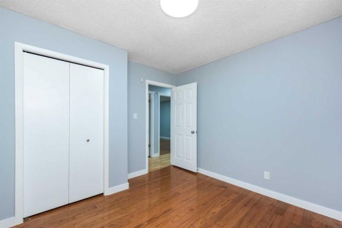 5071 Whitestone Way Ne, Calgary, AB - Indoor Photo Showing Other Room