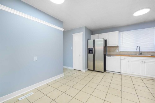 5071 Whitestone Way Ne, Calgary, AB - Indoor Photo Showing Kitchen