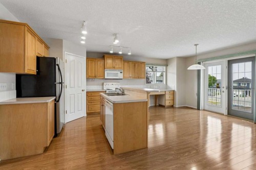 41 Panorama Hills Way Nw, Calgary, AB - Indoor Photo Showing Kitchen