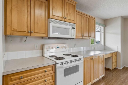 41 Panorama Hills Way Nw, Calgary, AB - Indoor Photo Showing Kitchen