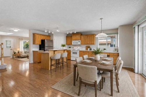41 Panorama Hills Way Nw, Calgary, AB - Indoor Photo Showing Dining Room