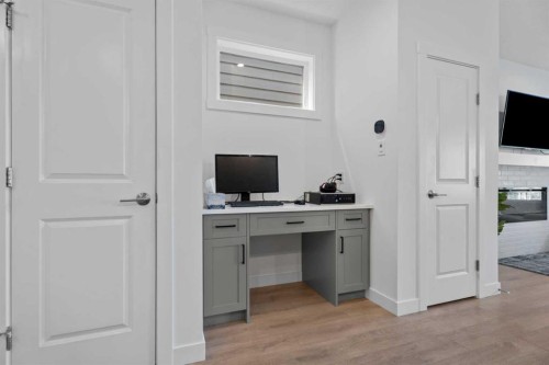 19 Cranbrook Gardens Se, Calgary, AB - Indoor Photo Showing Other Room