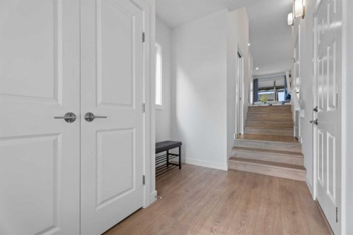 19 Cranbrook Gardens Se, Calgary, AB - Indoor Photo Showing Other Room