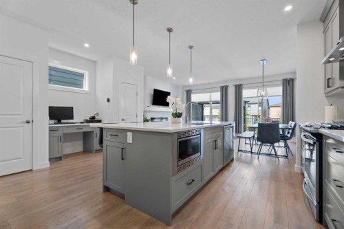 19 Cranbrook Gardens Se, Calgary, AB - Indoor Photo Showing Kitchen With Upgraded Kitchen