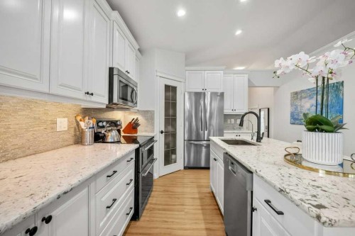 284 Prestwick Estate Way Se, Calgary, AB - Indoor Photo Showing Kitchen With Stainless Steel Kitchen With Upgraded Kitchen