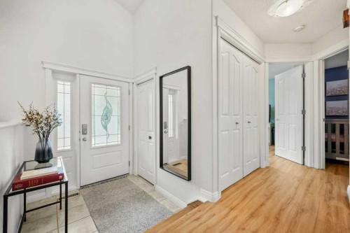 284 Prestwick Estate Way Se, Calgary, AB - Indoor Photo Showing Other Room