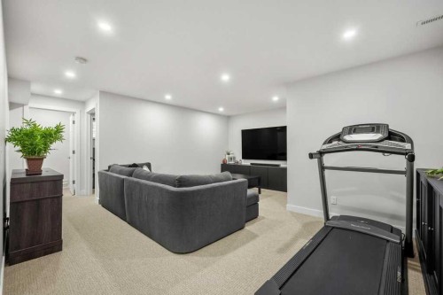 284 Prestwick Estate Way Se, Calgary, AB - Indoor
