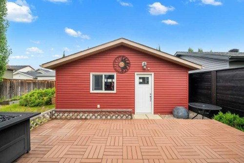 284 Prestwick Estate Way Se, Calgary, AB - Outdoor With Exterior