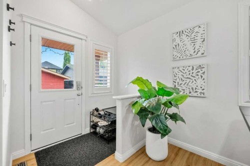 284 Prestwick Estate Way Se, Calgary, AB - Indoor Photo Showing Other Room