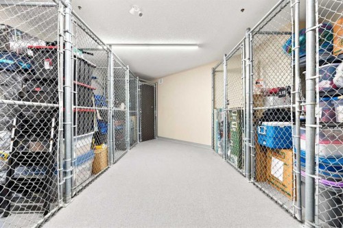 320-8530 8A Avenue Sw, Calgary, AB - Indoor With Storage