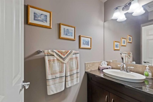 159 Sunset View, Cochrane, AB - Indoor Photo Showing Bathroom