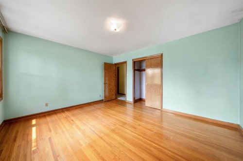 2720 32 Avenue Sw, Calgary, AB - Indoor Photo Showing Other Room