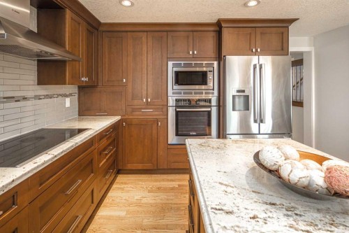 2612 Signal Hill Drive Sw, Calgary, AB - Indoor Photo Showing Kitchen With Upgraded Kitchen