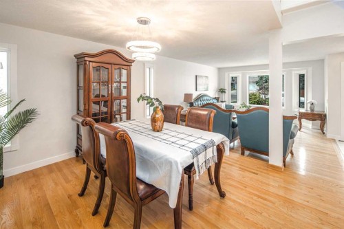 2612 Signal Hill Drive Sw, Calgary, AB - Indoor Photo Showing Dining Room