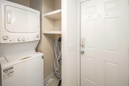 2612 Signal Hill Drive Sw, Calgary, AB - Indoor Photo Showing Laundry Room