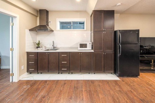 2612 Signal Hill Drive Sw, Calgary, AB - Indoor