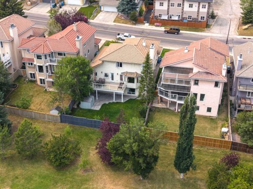 2612 Signal Hill Drive Sw, Calgary, AB - Outdoor