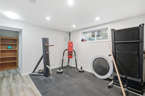 26 Copperpond Place Se, Calgary, AB - Indoor Photo Showing Other Room