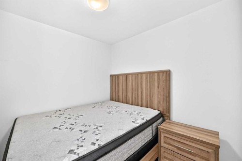 712-730 2 Avenue Sw, Calgary, AB - Indoor Photo Showing Bedroom