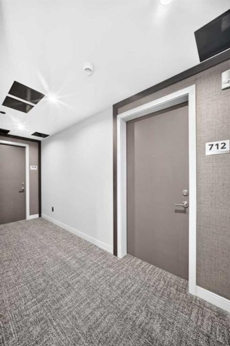 712-730 2 Avenue Sw, Calgary, AB -  With Exterior
