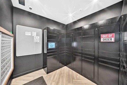 712-730 2 Avenue Sw, Calgary, AB - Indoor Photo Showing Other Room