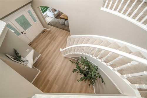 79 Hamptons Heights Nw, Calgary, AB - Indoor Photo Showing Other Room