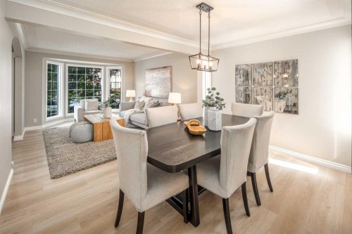 79 Hamptons Heights Nw, Calgary, AB - Indoor Photo Showing Dining Room