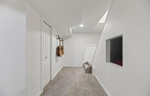 6202 Davis Place, Olds, AB - Indoor Photo Showing Other Room