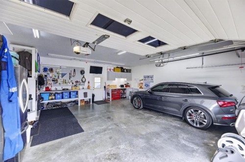 6202 Davis Place, Olds, AB - Indoor Photo Showing Garage