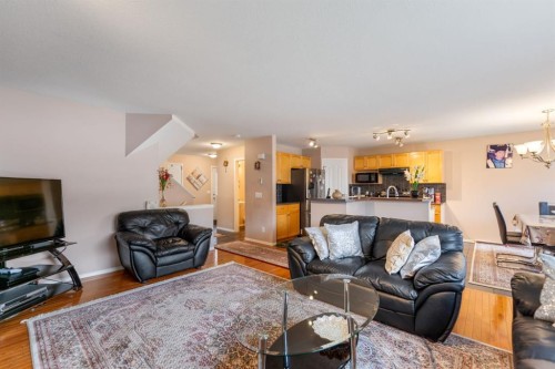 20 Saddlecrest Terrace Ne, Calgary, AB - Indoor Photo Showing Living Room