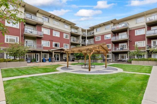 320-11 Millrise Drive Sw, Calgary, AB - Outdoor