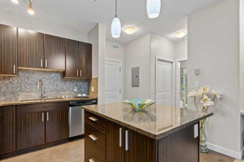 320-11 Millrise Drive Sw, Calgary, AB - Indoor Photo Showing Kitchen With Upgraded Kitchen