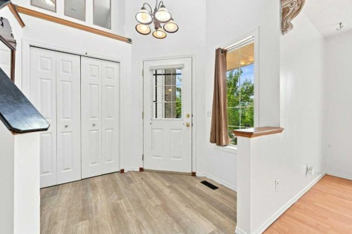 100 Coventry Road Ne, Calgary, AB - Indoor Photo Showing Other Room