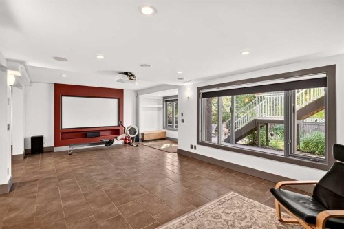 134 Schiller Crescent Nw, Calgary, AB - Indoor