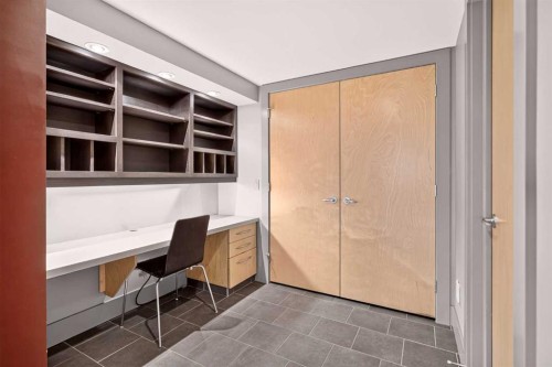 134 Schiller Crescent Nw, Calgary, AB - Indoor Photo Showing Other Room