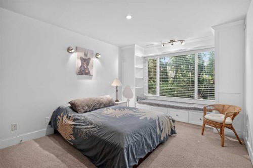 134 Schiller Crescent Nw, Calgary, AB - Indoor Photo Showing Bedroom