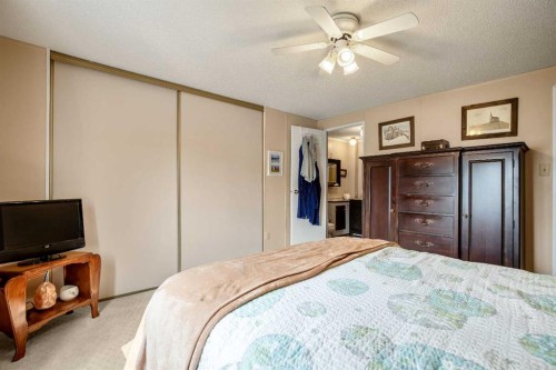 215 Homestead Close, High River, AB 