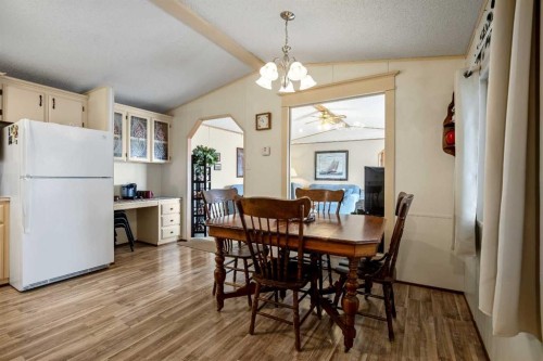 215 Homestead Close, High River, AB 