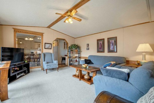 215 Homestead Close, High River, AB 