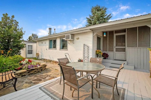 215 Homestead Close, High River, AB 