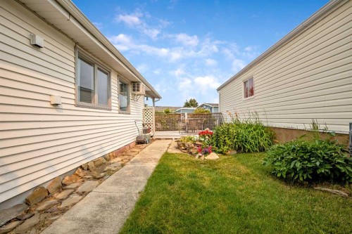 215 Homestead Close, High River, AB 