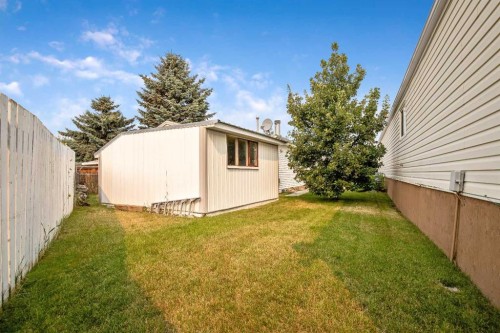 215 Homestead Close, High River, AB 