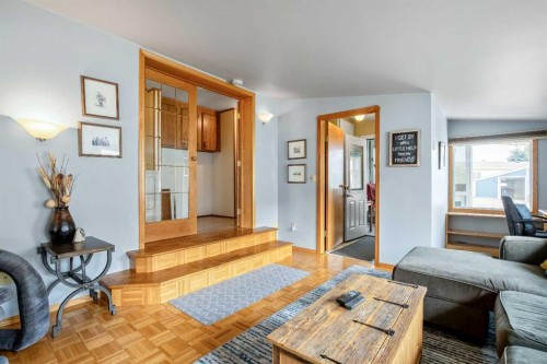 215 Homestead Close, High River, AB 