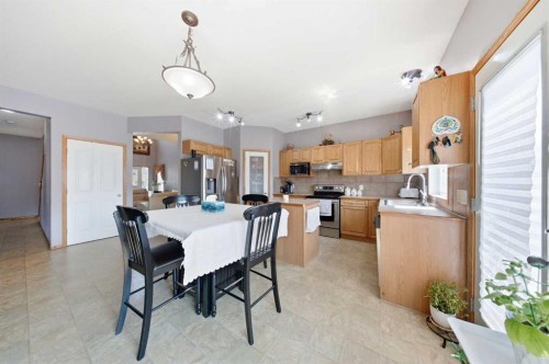 154 Saddleland Close Ne, Calgary, AB - Indoor